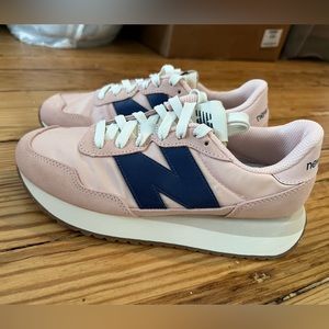 New Balance 237 Size 8